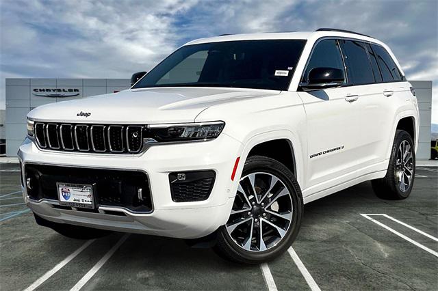 2023 Jeep Grand Cherokee Overland 4x2