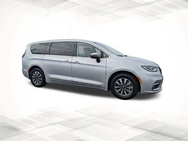 2023 Chrysler Pacifica Hybrid Limited