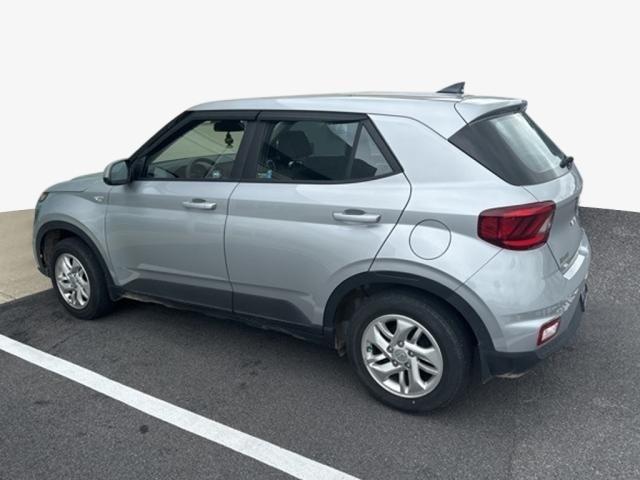 2021 Hyundai Venue SE