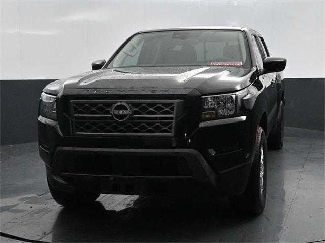 2022 Nissan Frontier Crew Cab SV 4x2