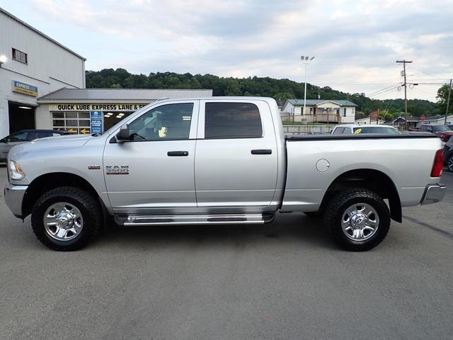 2018 RAM 3500 Tradesman Crew Cab 4x4 64 Box