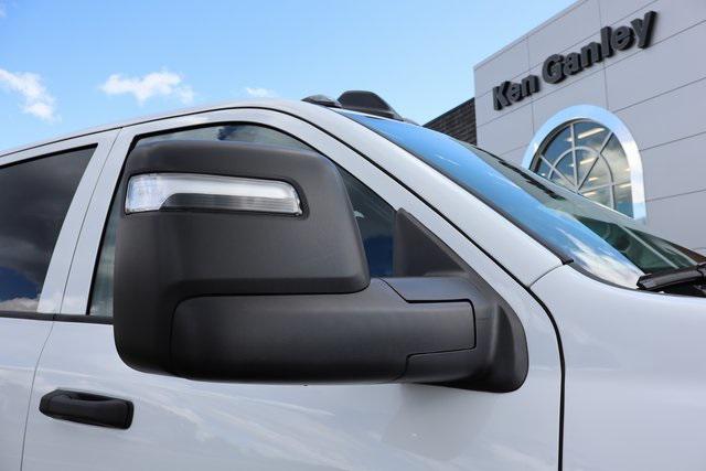 2025 RAM 3500 Tradesman Crew Cab 4x4 64 Box