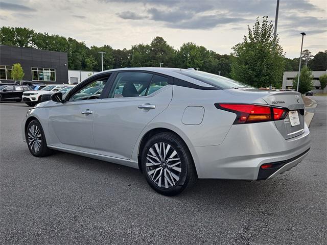 2024 Nissan Altima SV FWD