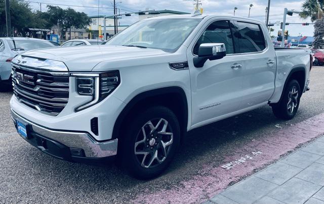 2022 GMC Sierra 1500 4WD Crew Cab Short Box SLT