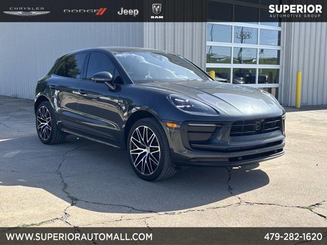 2024 Porsche Macan Base