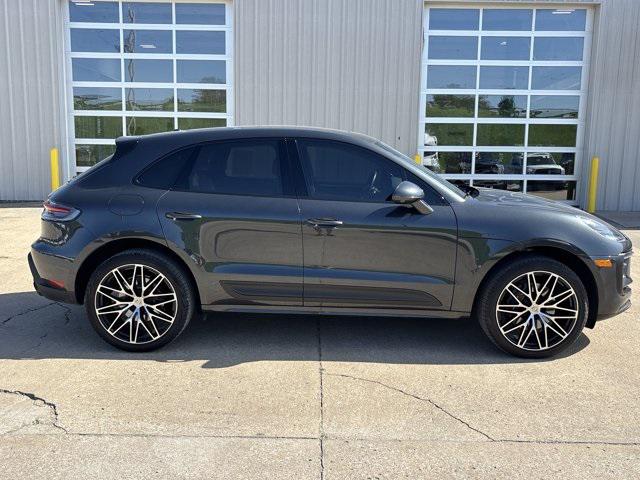 2024 Porsche Macan Base