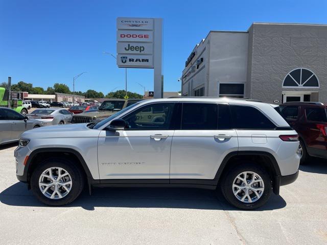 2024 Jeep Grand Cherokee Limited 4x4 2024 Jeep Grand Cherokee Limited 4x4