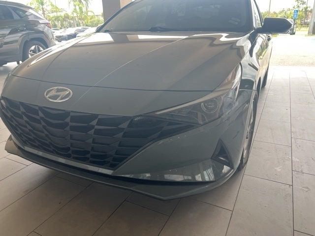 2022 Hyundai Elantra SE 2022 Hyundai Elantra SE