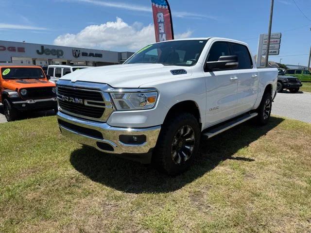 2020 RAM 1500 Big Horn Crew Cab 4x4 57 Box