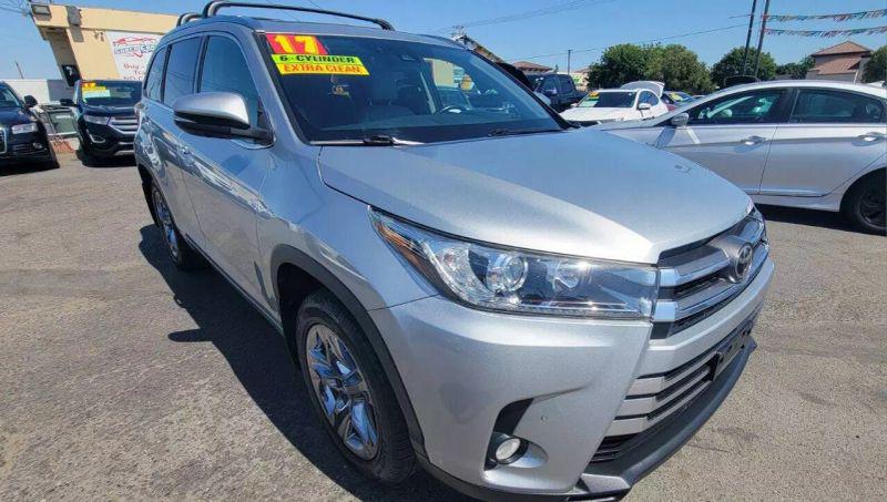 2017 Toyota Highlander Limited for sale in Oakdale, CA
