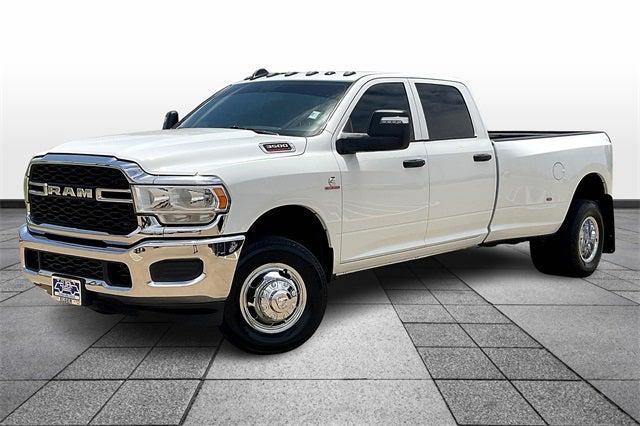 2024 RAM 3500 Tradesman Crew Cab 4x4 8 Box