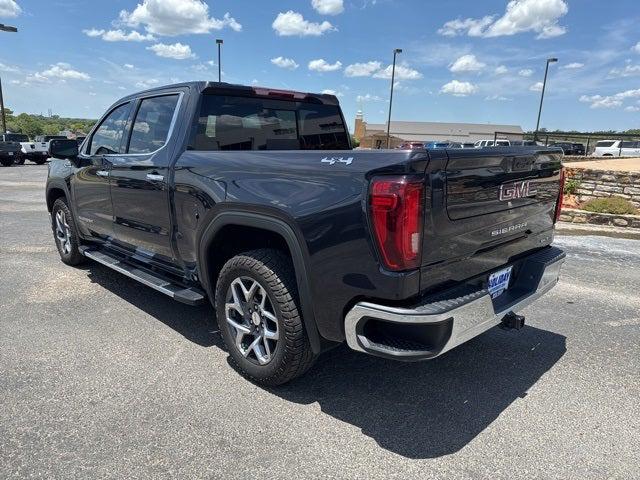2022 GMC Sierra 1500 4WD Crew Cab Short Box SLT