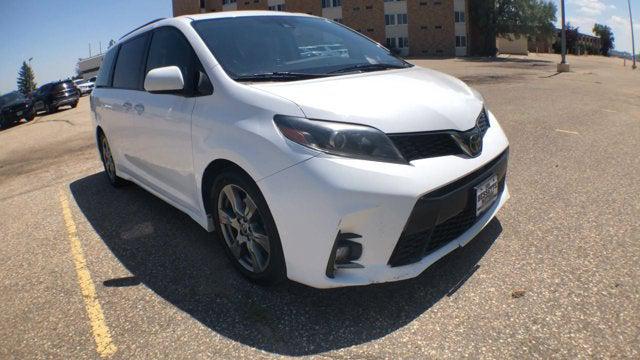 2018 Toyota Sienna SE 8 Passenger