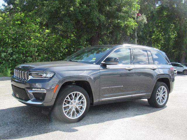 2022 Jeep Grand Cherokee Summit 4x2