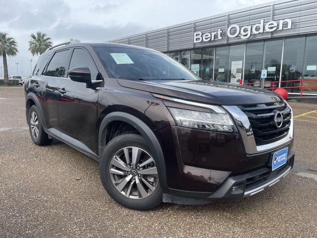 2022 Nissan Pathfinder SL 4WD