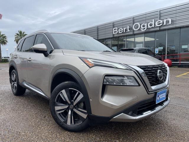 2021 Nissan Rogue Platinum FWD