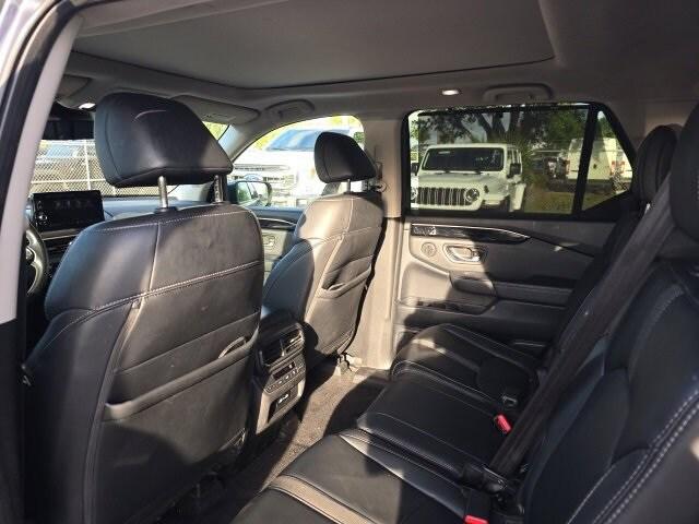 2023 Honda Pilot 2WD Touring