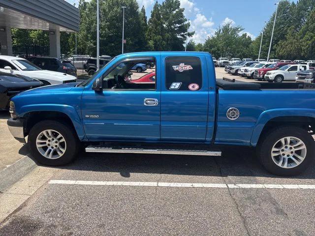 2000 Chevrolet Silverado 1500 LS