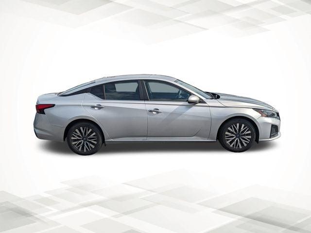 2023 Nissan Altima SV FWD