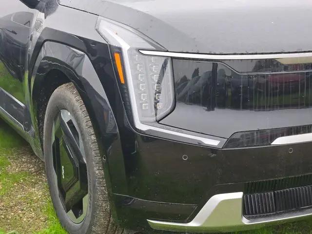 2026 Kia EV9 Land