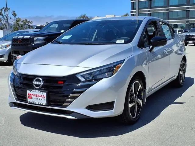 2025 Nissan Versa 1.6 SR