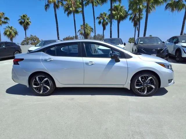 2025 Nissan Versa 1.6 SR