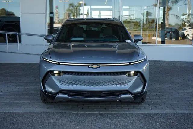 2025 Chevrolet Equinox LT 2