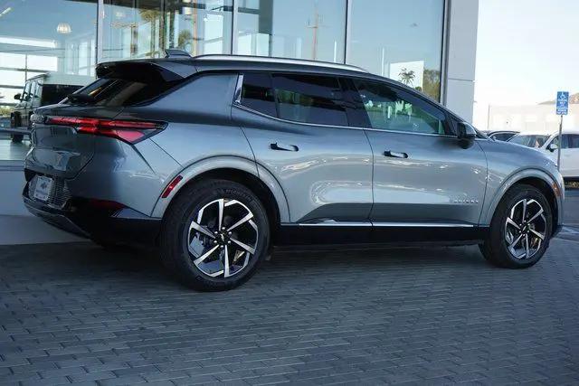 2025 Chevrolet Equinox LT 2