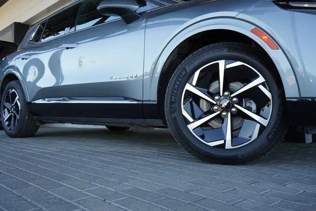 2025 Chevrolet Equinox LT 2