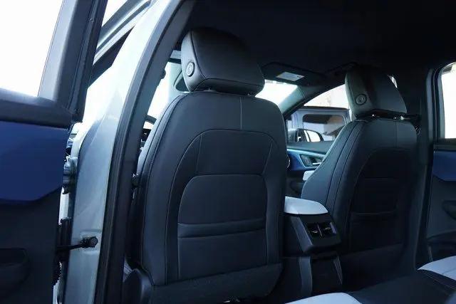 2025 Chevrolet Equinox LT 2