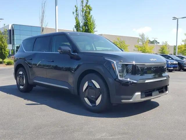 2026 Kia EV9 Light Short Range