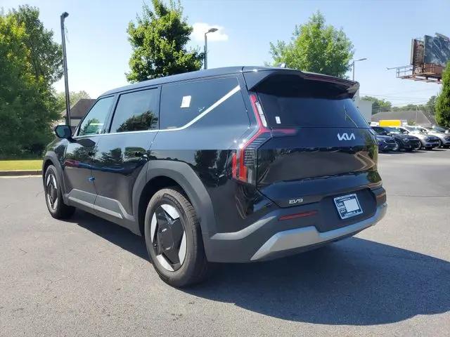 2026 Kia EV9 Light Short Range