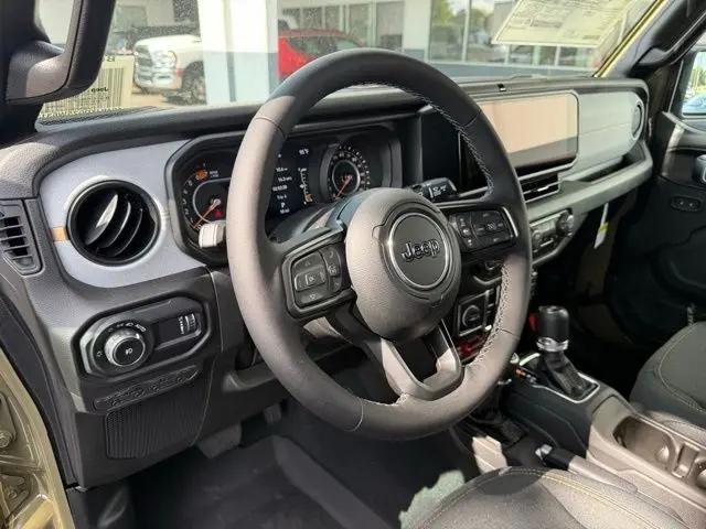 2025 Jeep Wrangler 4-Door Willys 4x4