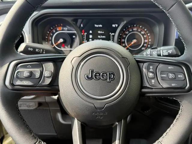 2025 Jeep Wrangler 4-Door Willys 4x4
