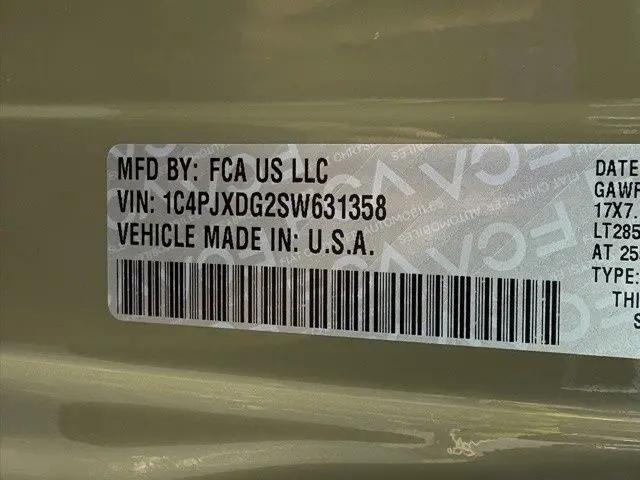 2025 Jeep Wrangler 4-Door Willys 4x4