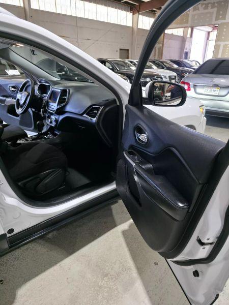 2019 Jeep Cherokee Latitude FWD
