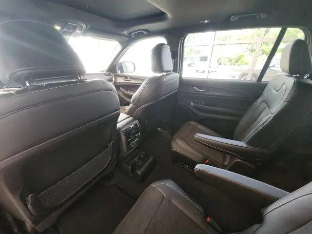 2025 Jeep Grand Cherokee L Altitude X 4x2
