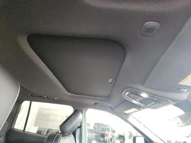2025 Jeep Grand Cherokee L Altitude X 4x2