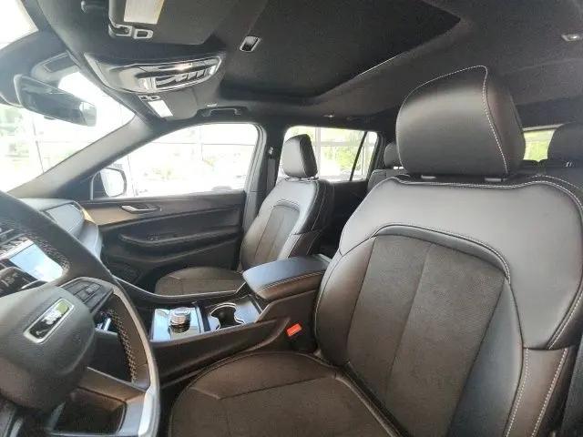 2025 Jeep Grand Cherokee L Altitude X 4x2