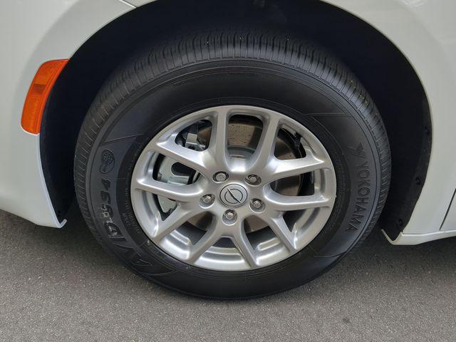 2025 Chrysler Voyager LX