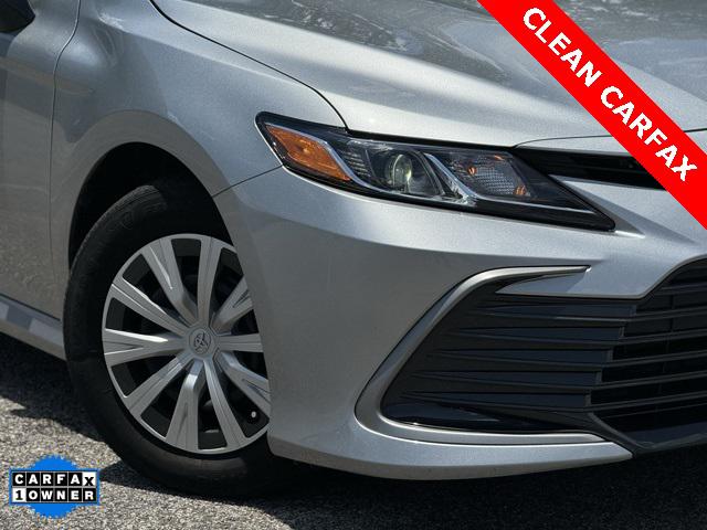 2023 Toyota Camry LE Hybrid