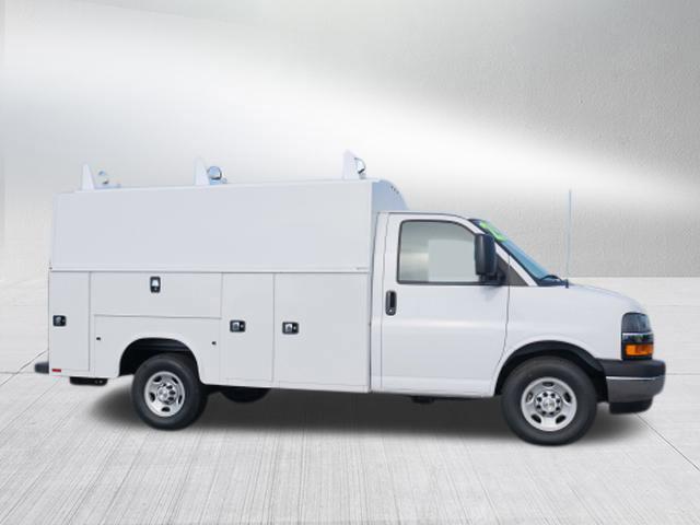 2025 Chevrolet Express Cutaway Work Van