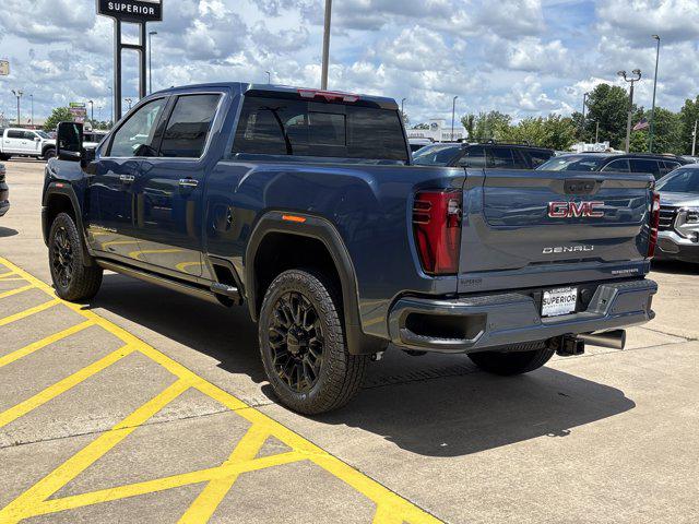 2025 GMC Sierra 2500HD 4WD Crew Cab Standard Bed Denali