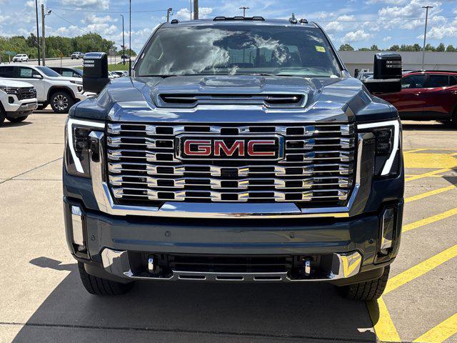2025 GMC Sierra 2500HD 4WD Crew Cab Standard Bed Denali