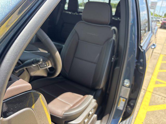 2025 GMC Sierra 2500HD 4WD Crew Cab Standard Bed Denali