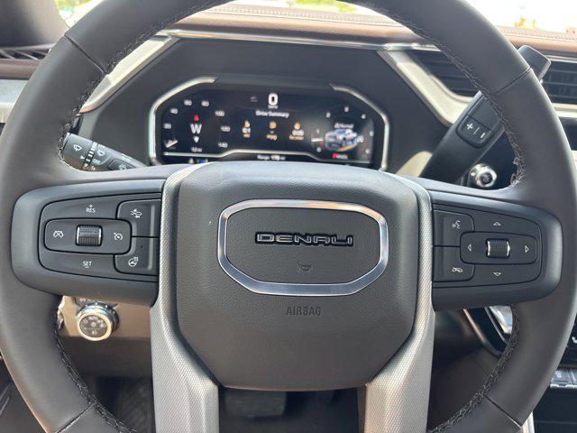2025 GMC Sierra 2500HD 4WD Crew Cab Standard Bed Denali