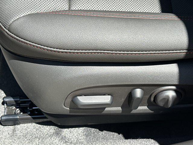 2025 Chevrolet Trax FWD 2RS