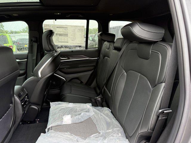 2025 Jeep Grand Cherokee Overland 4x4