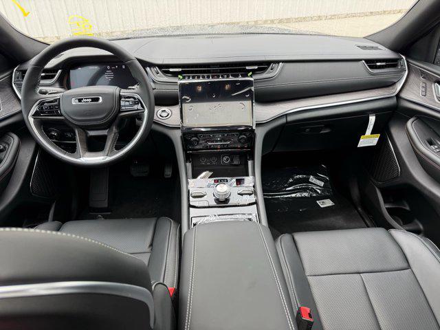 2025 Jeep Grand Cherokee Overland 4x4