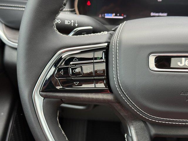 2025 Jeep Grand Cherokee Overland 4x4